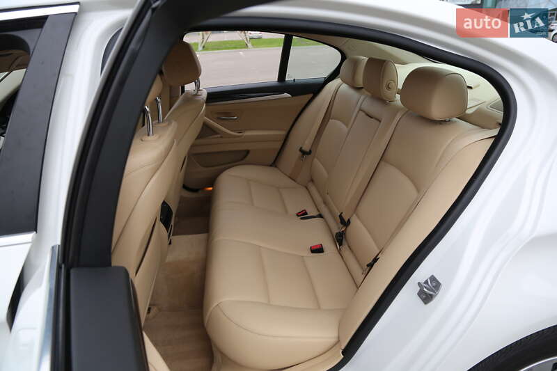 Седан BMW 5 Series 2014 в Киеве