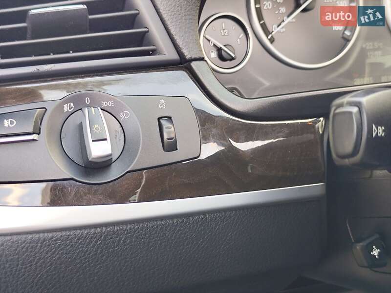 Седан BMW 5 Series 2012 в Киеве