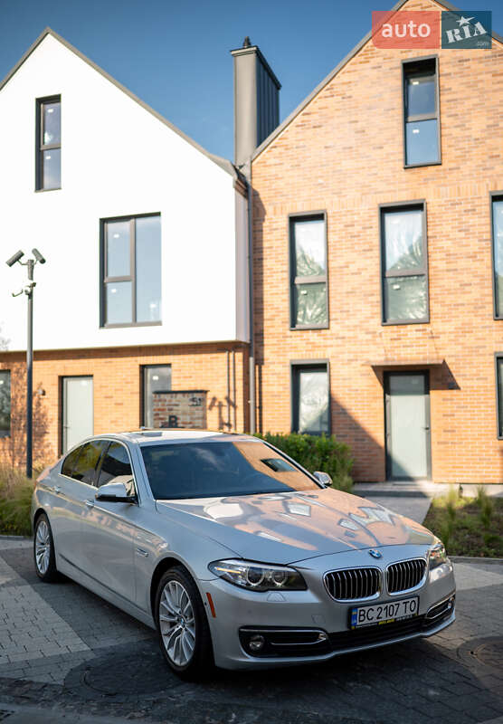 Седан BMW 5 Series 2013 в Львове