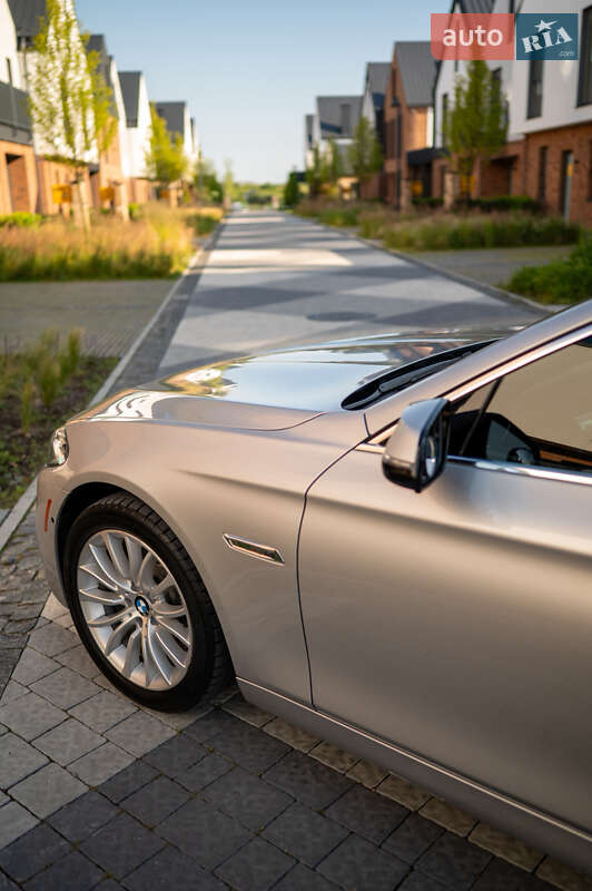 Седан BMW 5 Series 2013 в Львове