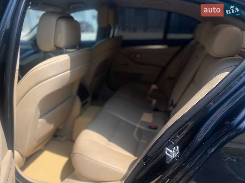Седан BMW 5 Series 2010 в Киеве