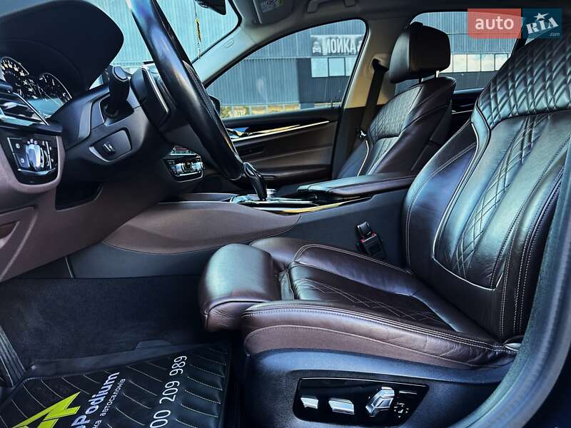Седан BMW 5 Series 2016 в Киеве