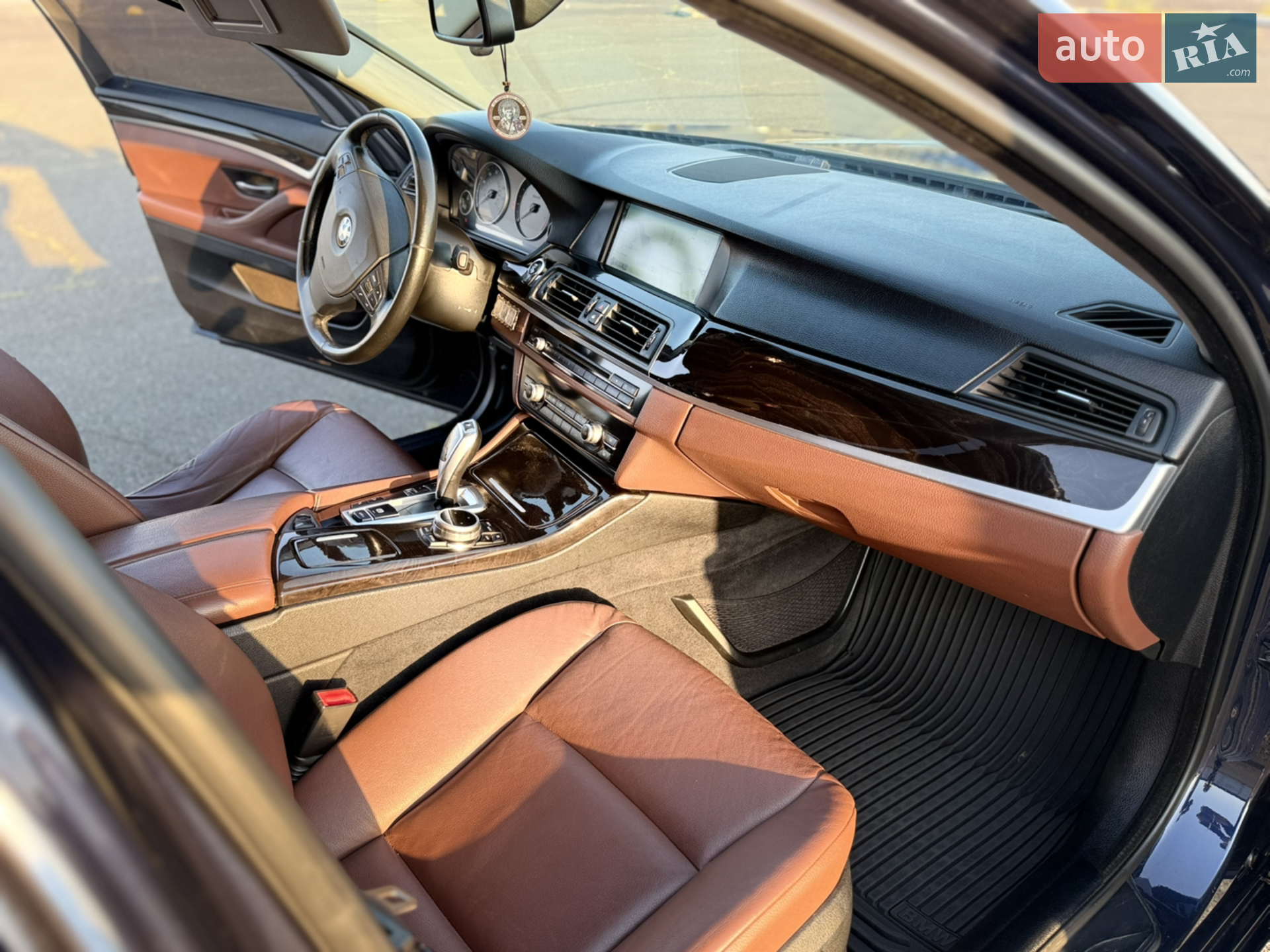 2013 BMW 5er - мініатюра 23