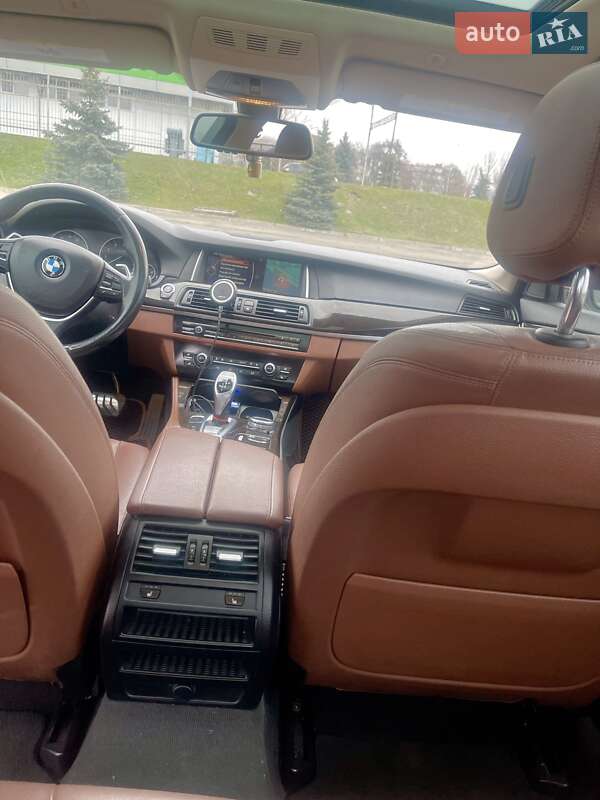 Седан BMW 5 Series 2015 в Кременчуге фото 3 Седан BMW 5 Series 2015 в Кременчуге