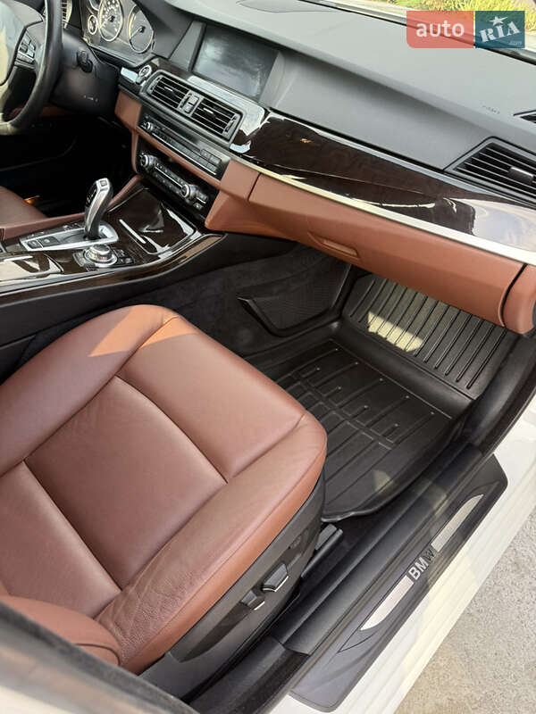 Седан BMW 5 Series 2013 в Кривому Розі