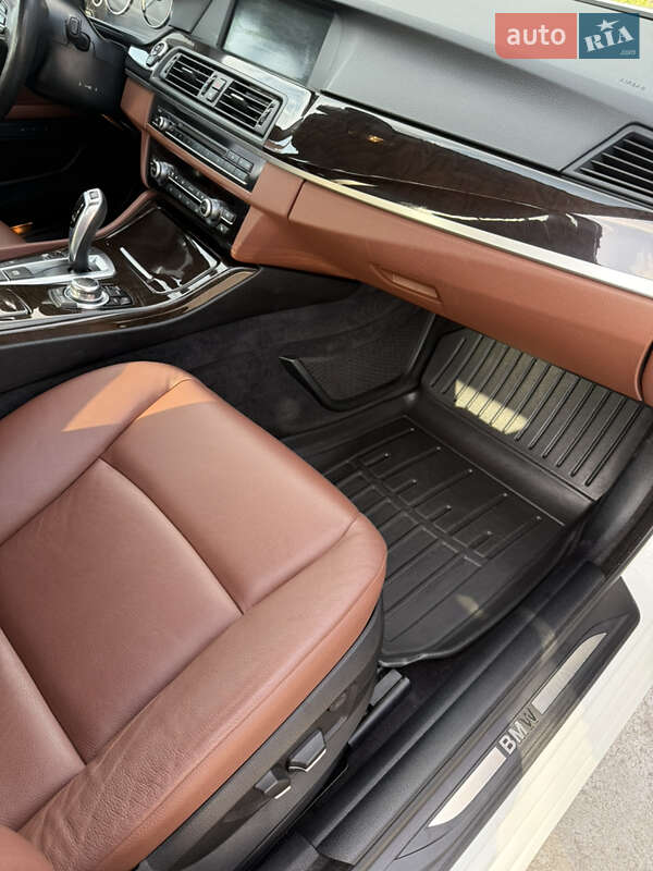 Седан BMW 5 Series 2013 в Кривому Розі