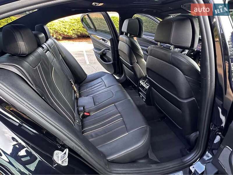 Седан BMW 5 Series 2017 в Киеве