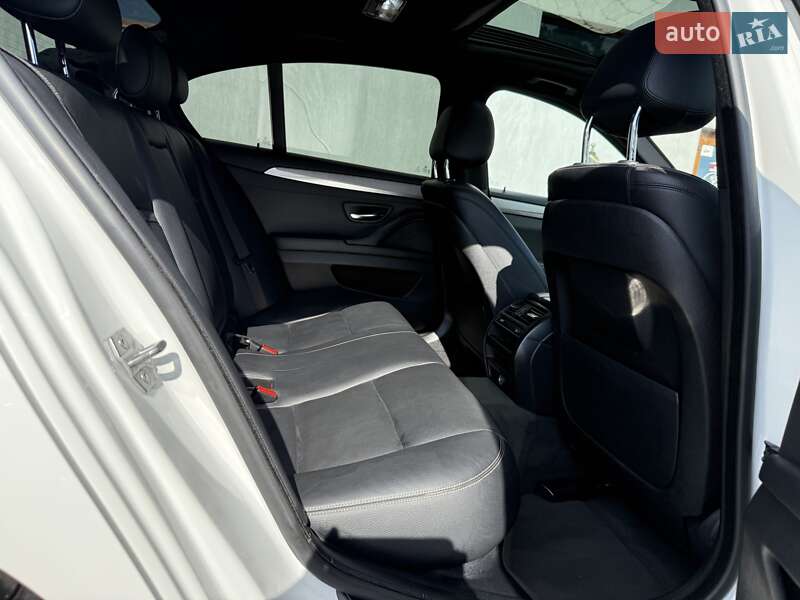 Седан BMW 5 Series 2014 в Львове