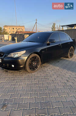 Седан BMW 5 Series 2004 в Снигиревке