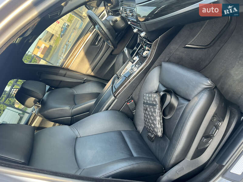 Седан BMW 5 Series 2013 в Ивано-Франковске