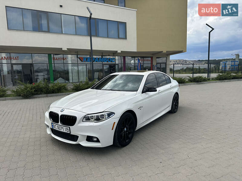 Седан BMW 5 Series 2016 в Львові