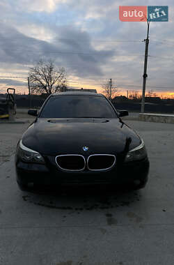 Седан BMW 5 Series 2005 в Черновцах