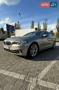 Седан BMW 5 Series 2014 в Дніпрі