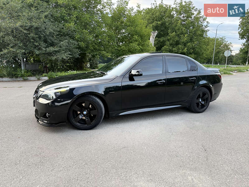 Седан BMW 5 Series 2004 в Чемерівцях