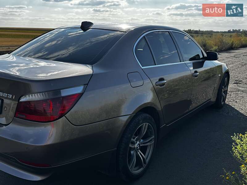 Седан BMW 5 Series 2006 в Доманевке фото 13 Седан BMW 5 Series 2006 в Доманевке