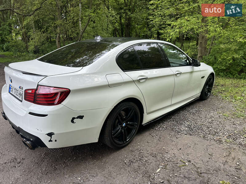 Седан BMW 5 Series 2015 в Хмельницькому