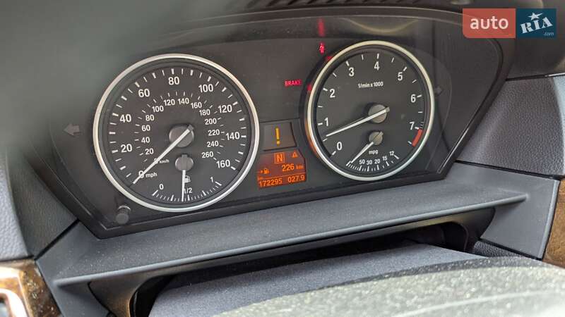 Седан BMW 5 Series 2009 в Львові