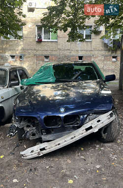 Седан BMW 5 Series 1997 в Киеве