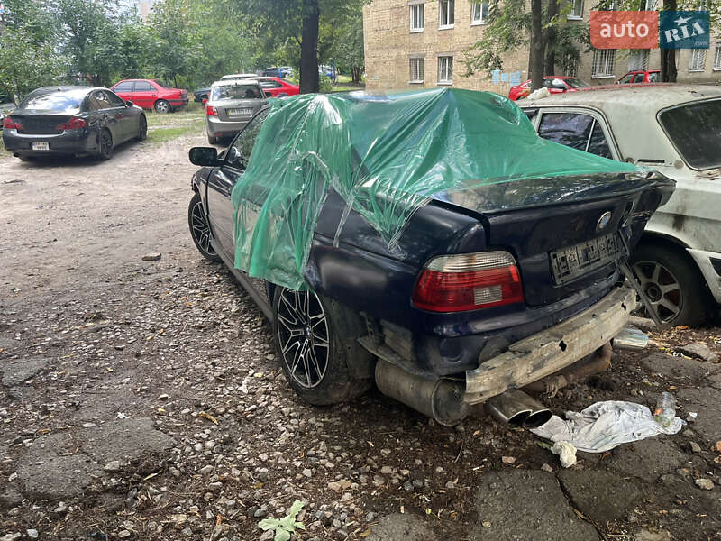 Седан BMW 5 Series 1997 в Киеве