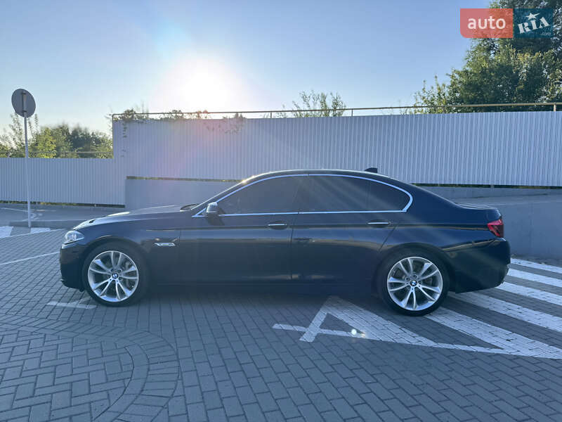 Седан BMW 5 Series 2016 в Запорожье