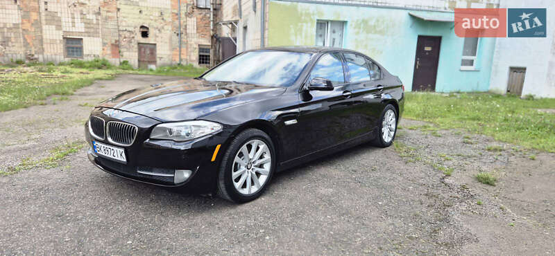 BMW 5 Series 2011