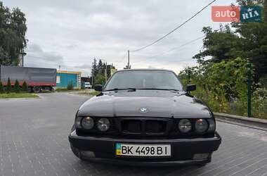 Седан BMW 5 Series 1995 в Рівному