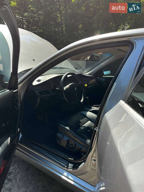 Седан BMW 5 Series 2006 в Львове