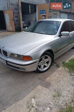 Седан BMW 5 Series 2000 в Виннице