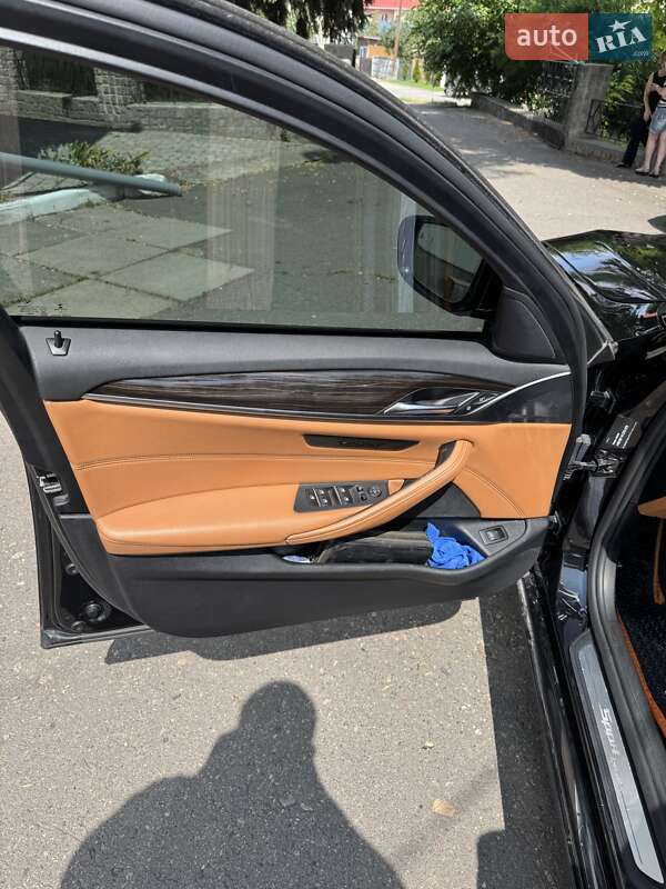 Универсал BMW 5 Series 2017 в Хмельницком