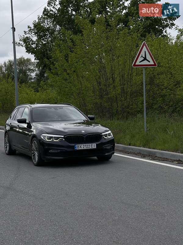Универсал BMW 5 Series 2017 в Хмельницком