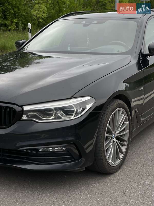 Универсал BMW 5 Series 2017 в Хмельницком