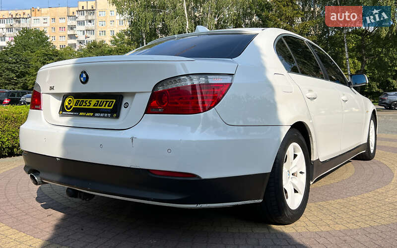 Седан BMW 5 Series 2008 в Львові
