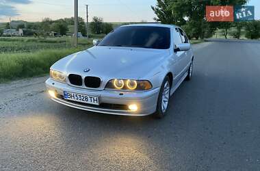 Седан BMW 5 Series 2001 в Захарівці