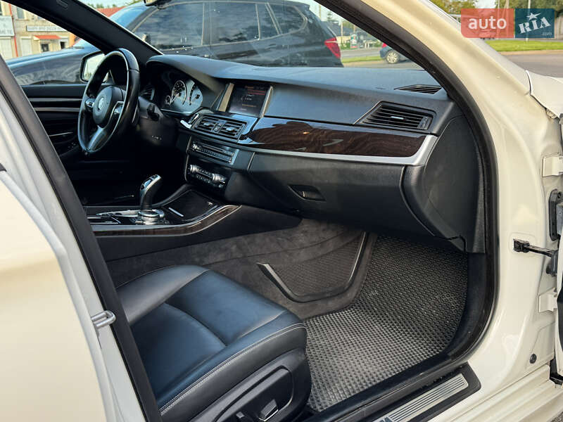 Седан BMW 5 Series 2015 в Виннице