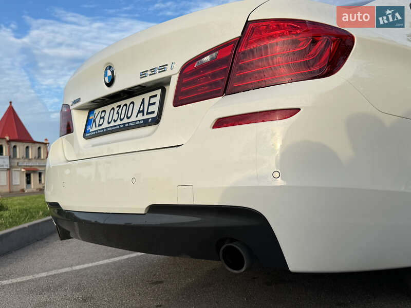 Седан BMW 5 Series 2015 в Виннице