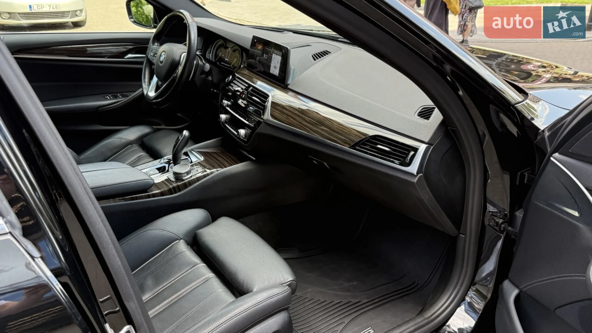 2017 BMW 5er - мініатюра 19