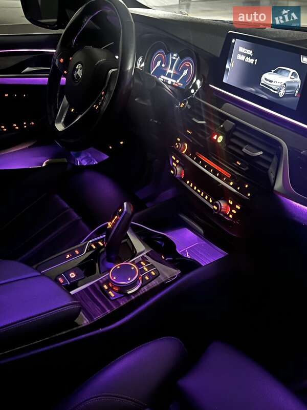 Седан BMW 5 Series 2017 в Львове