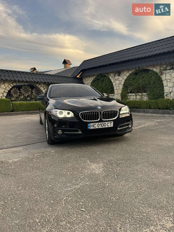 Седан BMW 5 Series 2016 в Львове