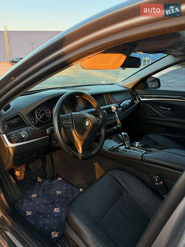 Седан BMW 5 Series 2012 в Черновцах фото 3 Седан BMW 5 Series 2012 в Черновцах