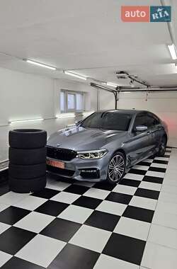 Седан BMW 5 Series 2017 в Сваляві