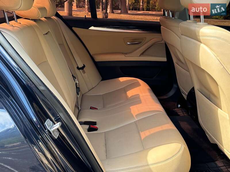 Седан BMW 5 Series 2016 в Запорожье фото 18 Седан BMW 5 Series 2016 в Запорожье