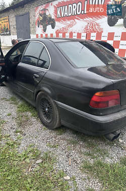 Седан BMW 5 Series 1999 в Винниках