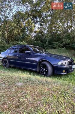 Седан BMW 5 Series 1996 в Киеве