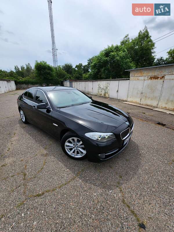 Седан BMW 5 Series 2011 в Одессе фото 40 Седан BMW 5 Series 2011 в Одессе