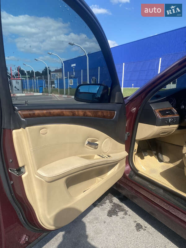 Седан BMW 5 Series 2008 в Виннице