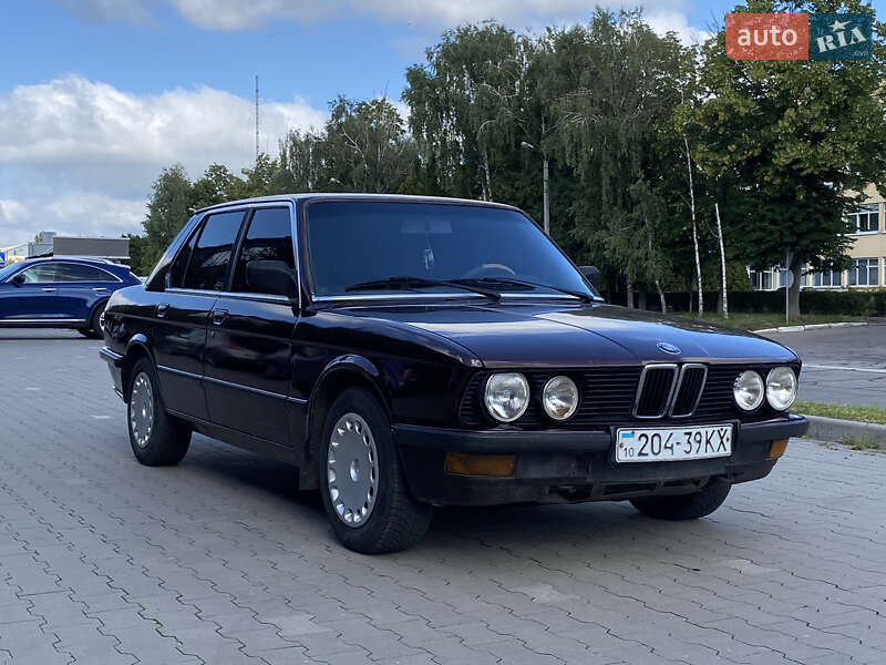 BMW 5 Series 1982