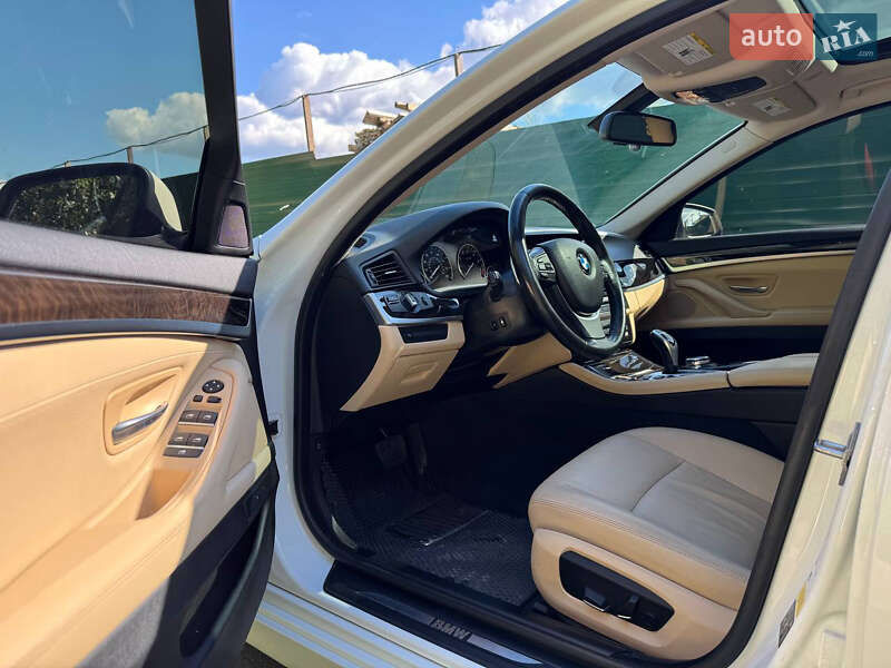 Седан BMW 5 Series 2015 в Киеве