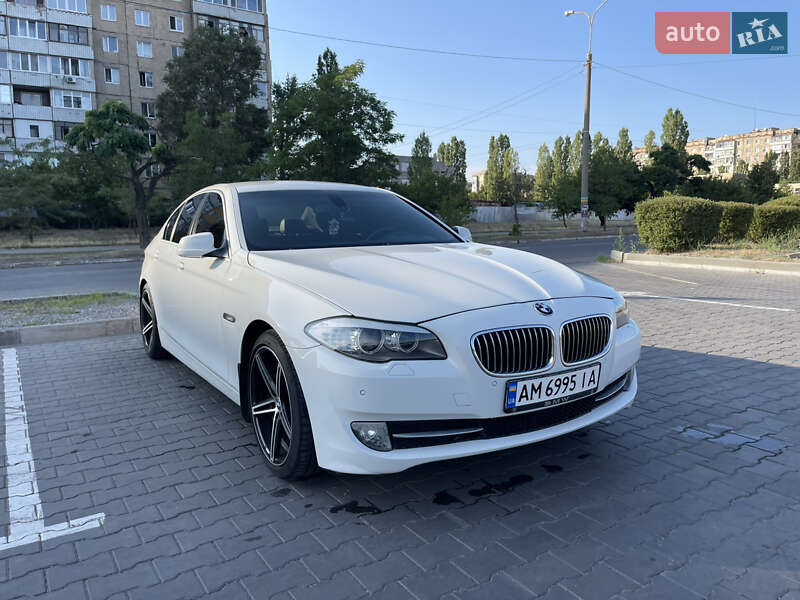 Седан BMW 5 Series 2012 в Житомирі