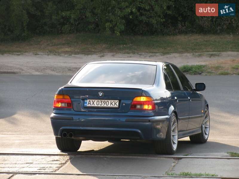 Седан BMW 5 Series 2000 в Харькове
