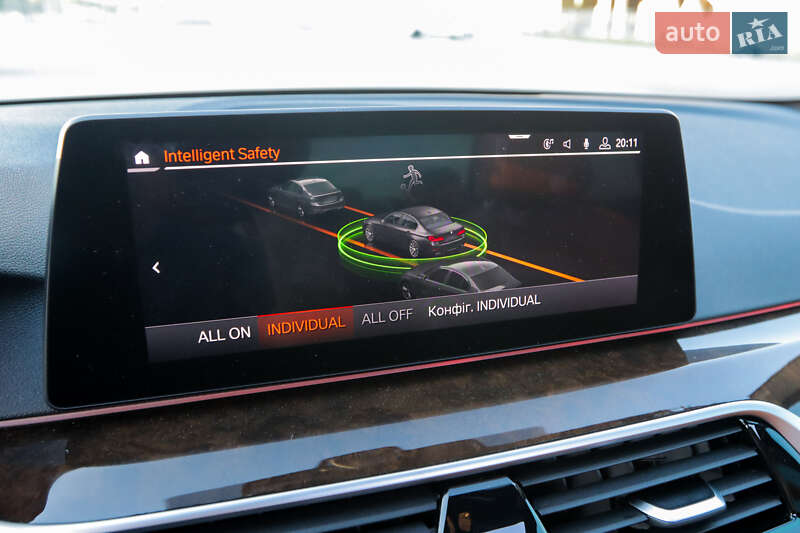 Седан BMW 5 Series 2019 в Львове